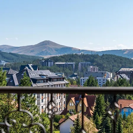 Apart-hotel Queen Of 4*