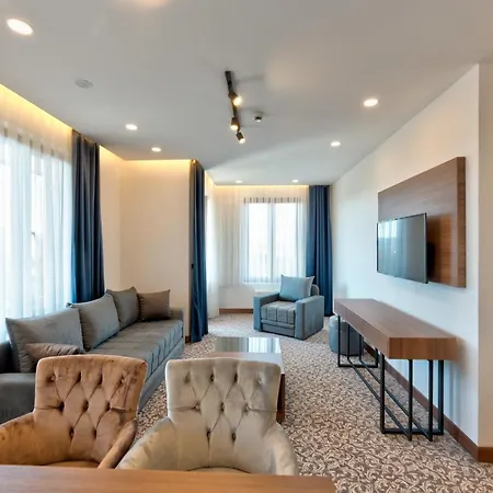 Apartmanhotel Queen Of 4*