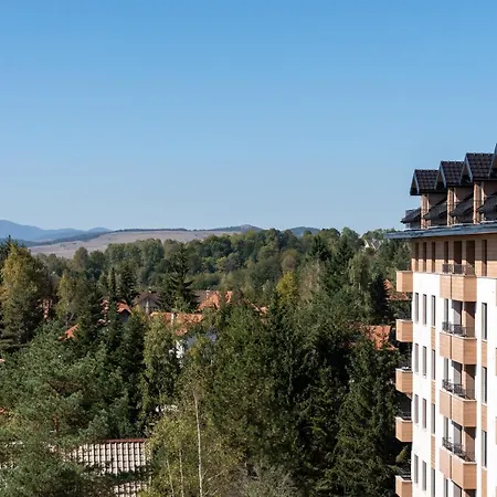 Apartmanhotel Queen Of 4*