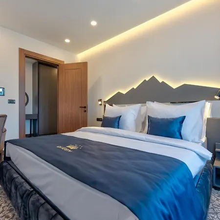 Queen Of Aparthotel